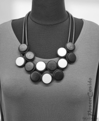 Halskette Lagenlook Kautschuk schwarz grau weiß